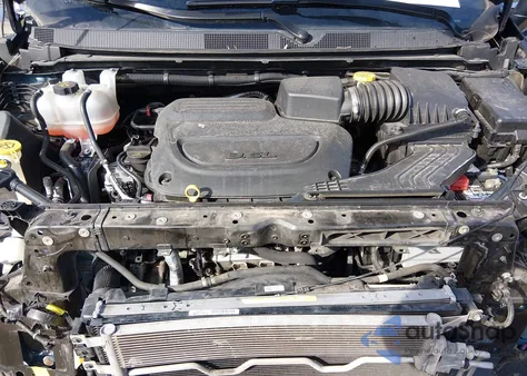 2020 Chrysler Voyager Lx из США, поврежденный, VIN 2C4RC1CG8LR237441